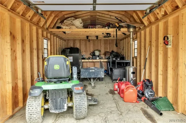 $469,900 | 6905 Powers Road, Orchard Park, NY 14127