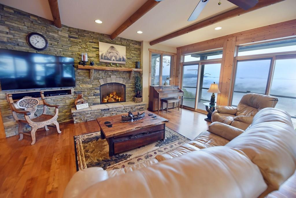 21 Locust Loop Lane Murphy, NC 28906 - Photo 3 of 74 Gallery Image 3