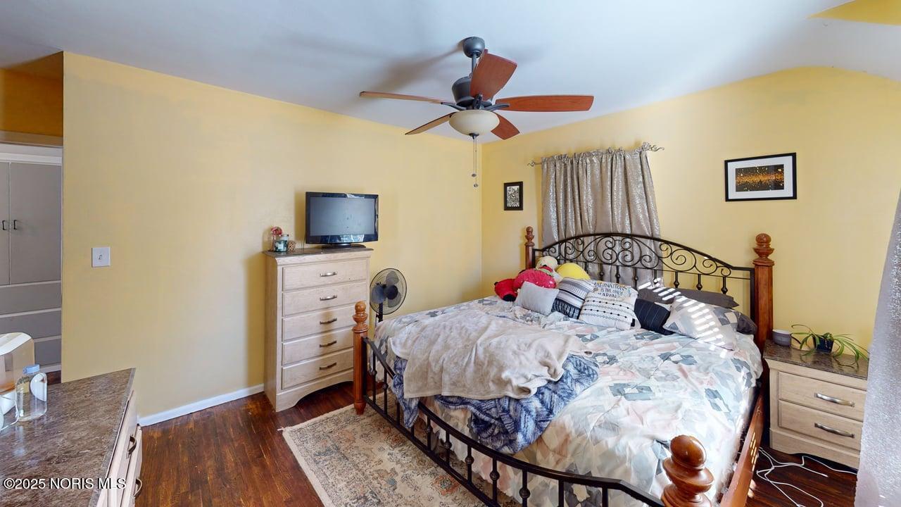 2927 Sherbrooke Road Toledo, OH 43606 - Photo 15 of 22 2927-Sherbrooke-Road-Bedroom 3