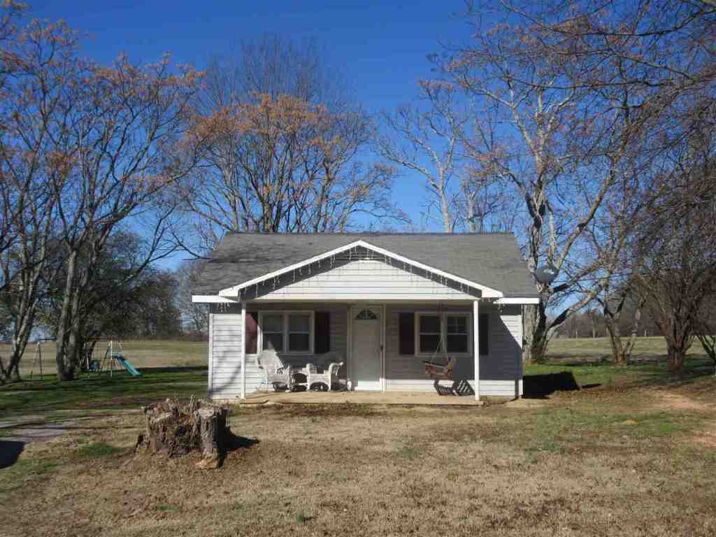 172 Mize Road Belton, SC 29627 - Photo 1 of 12