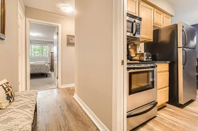 $175,000 | 2727 West 43rd Street, Unit 102, Minneapolis, MN 55410