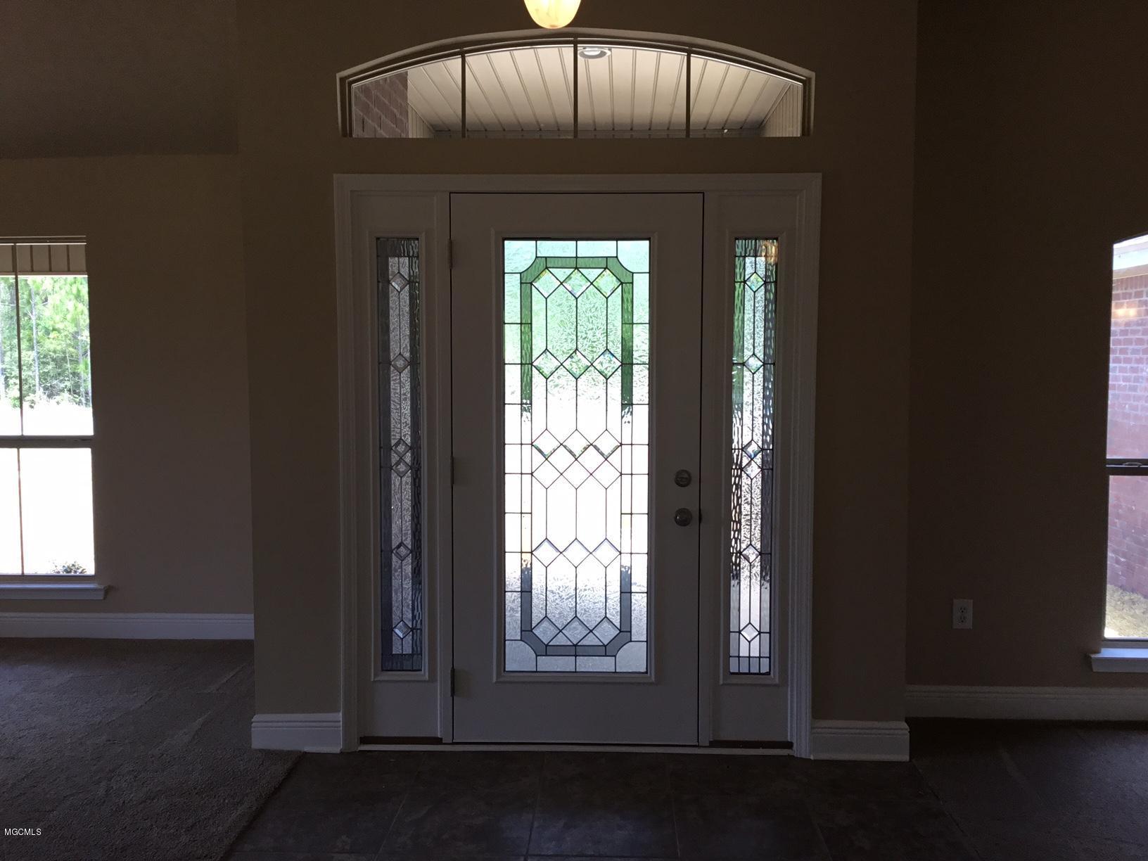 6853 Biddix Evans Road Ocean Springs, MS 39564 - Photo 5 of 16 Foyer