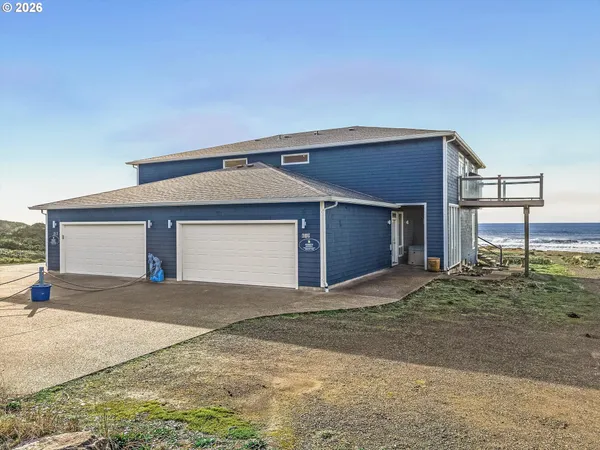 $995,000 | 680 Coolidge Lane, Yachats, OR 97498