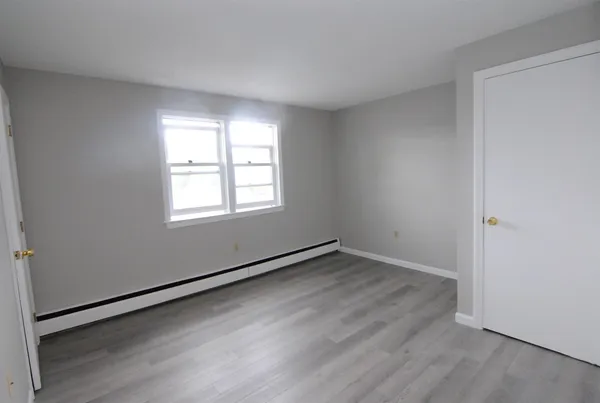 $1,875 | 3 Knights Bridge Drive, Unit 301, Nashua, NH 03063