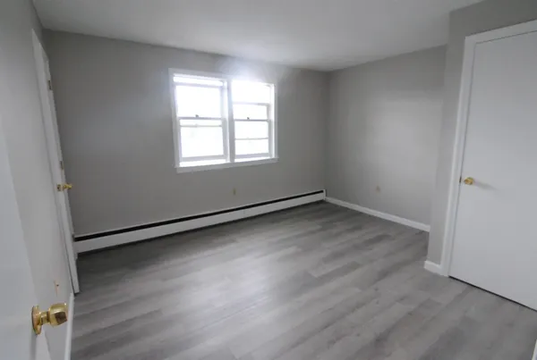 $1,875 | 3 Knights Bridge Drive, Unit 301, Nashua, NH 03063