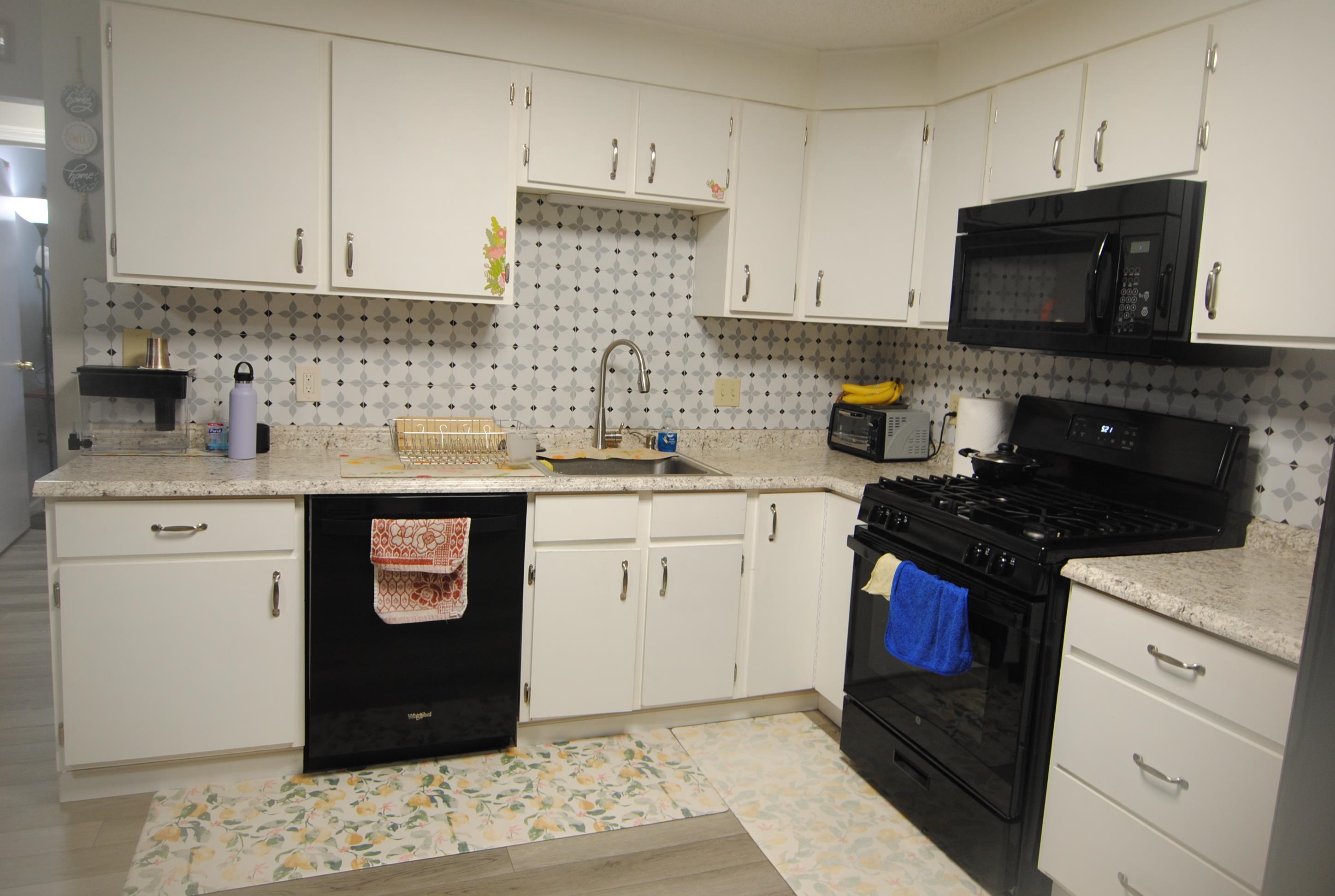 3 Knights Bridge Drive, Unit 301 Nashua, NH 03063 - Photo 2 of 21