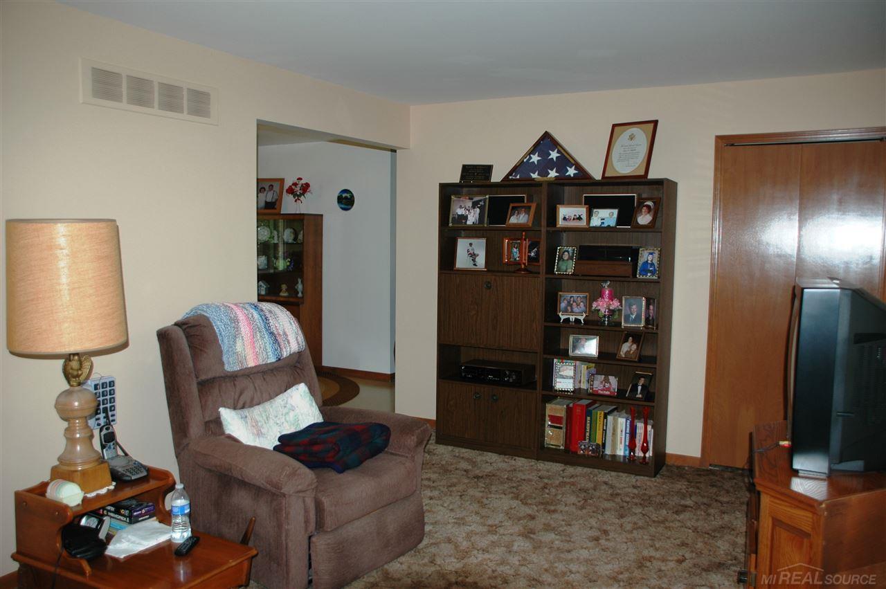 56395 Fairchild Road Macomb, MI 48042 - Photo 5 of 22 Gallery Image 5