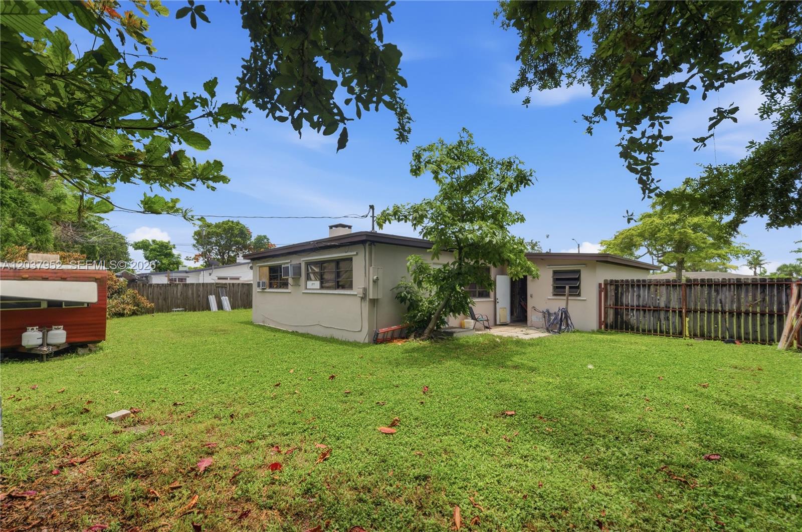 20525 Jacaranda Road Cutler Bay, FL 33189 - Photo 29 of 33