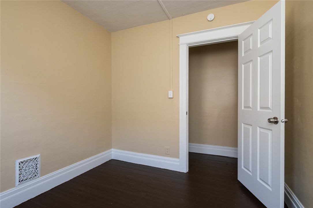 379-381 Flint Street Rochester, NY 14611 - Photo 12 of 48 Gallery Image 12