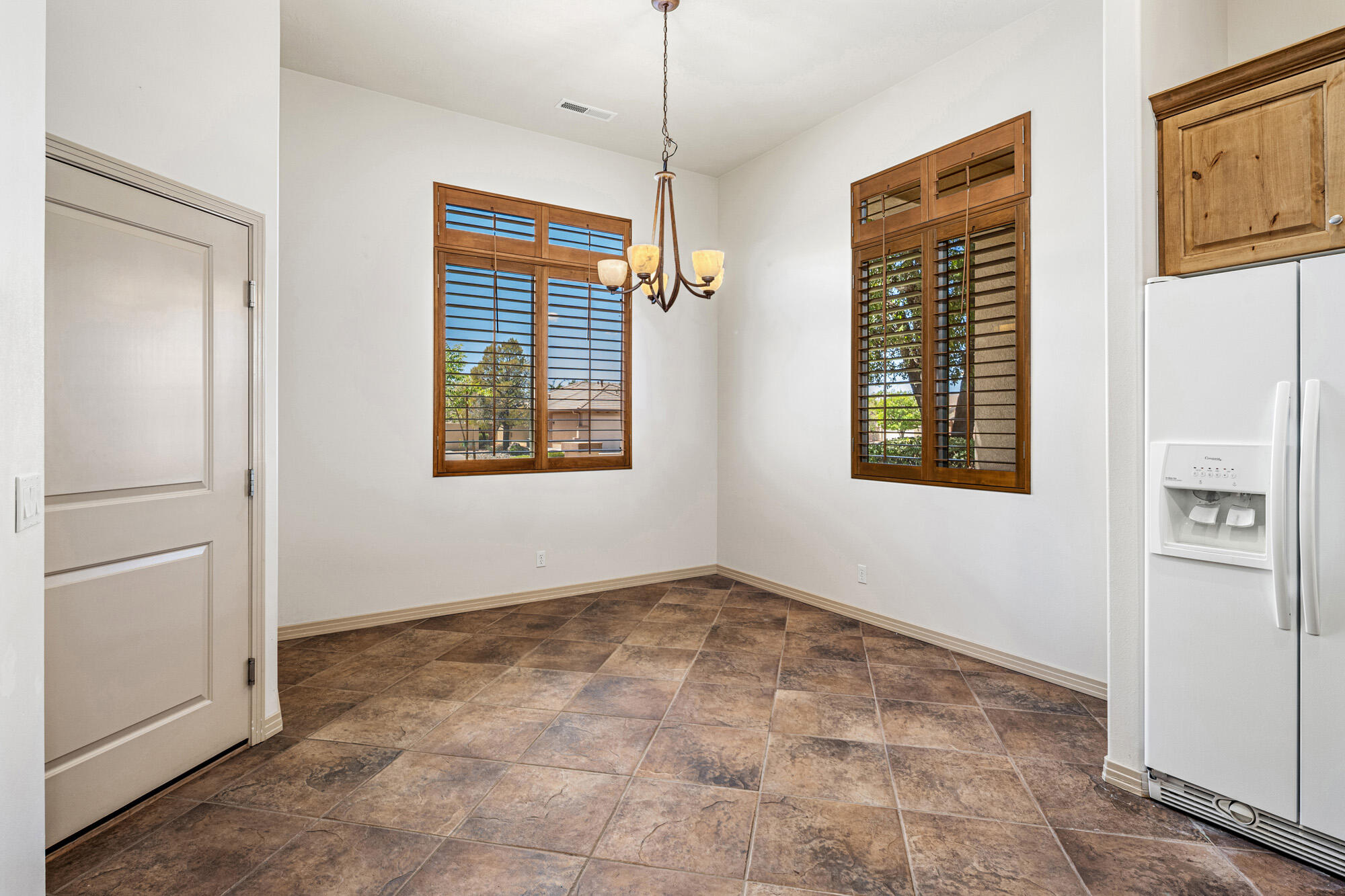 2166 West 1010 North St. George, UT 84770 - Photo 17 of 31 dining