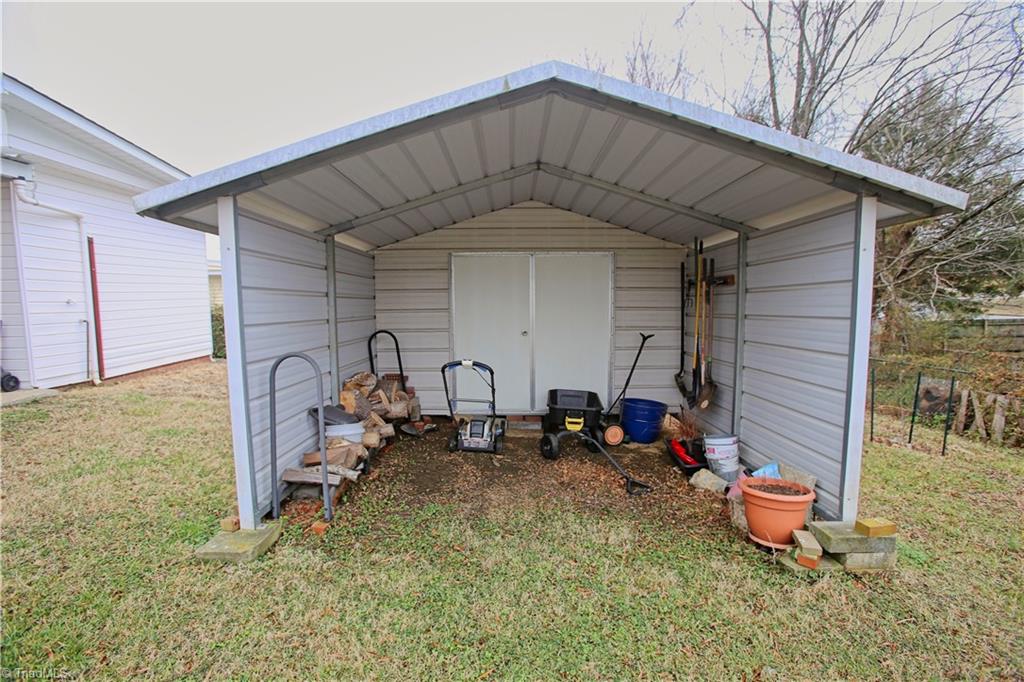 3205 London Road Greensboro, NC 27405 - Photo 15 of 17 Gallery Image 15