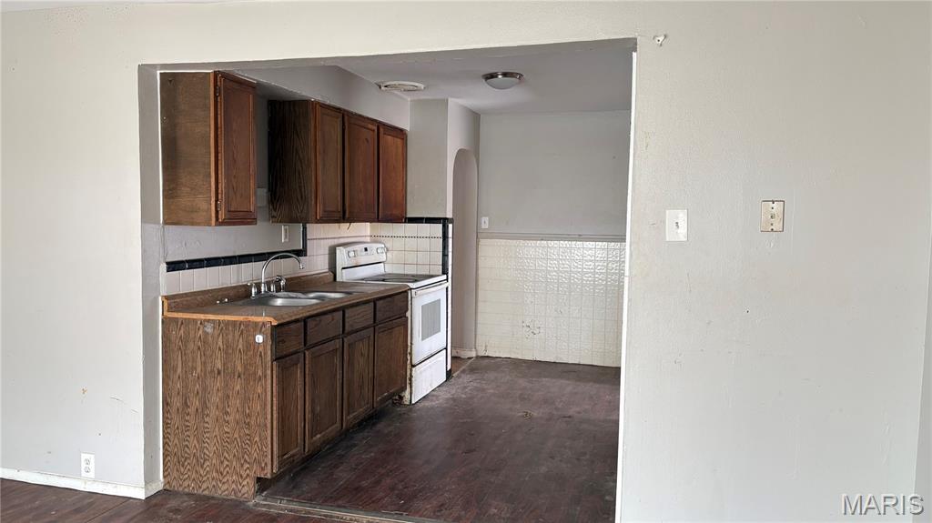 7743 Monroe Drive St. Louis, MO 63133 - Photo 9 of 11