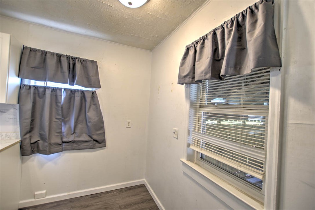 1003 West Sunset Avenue Decatur, IL 62522 - Photo 10 of 18 Gallery Image 10