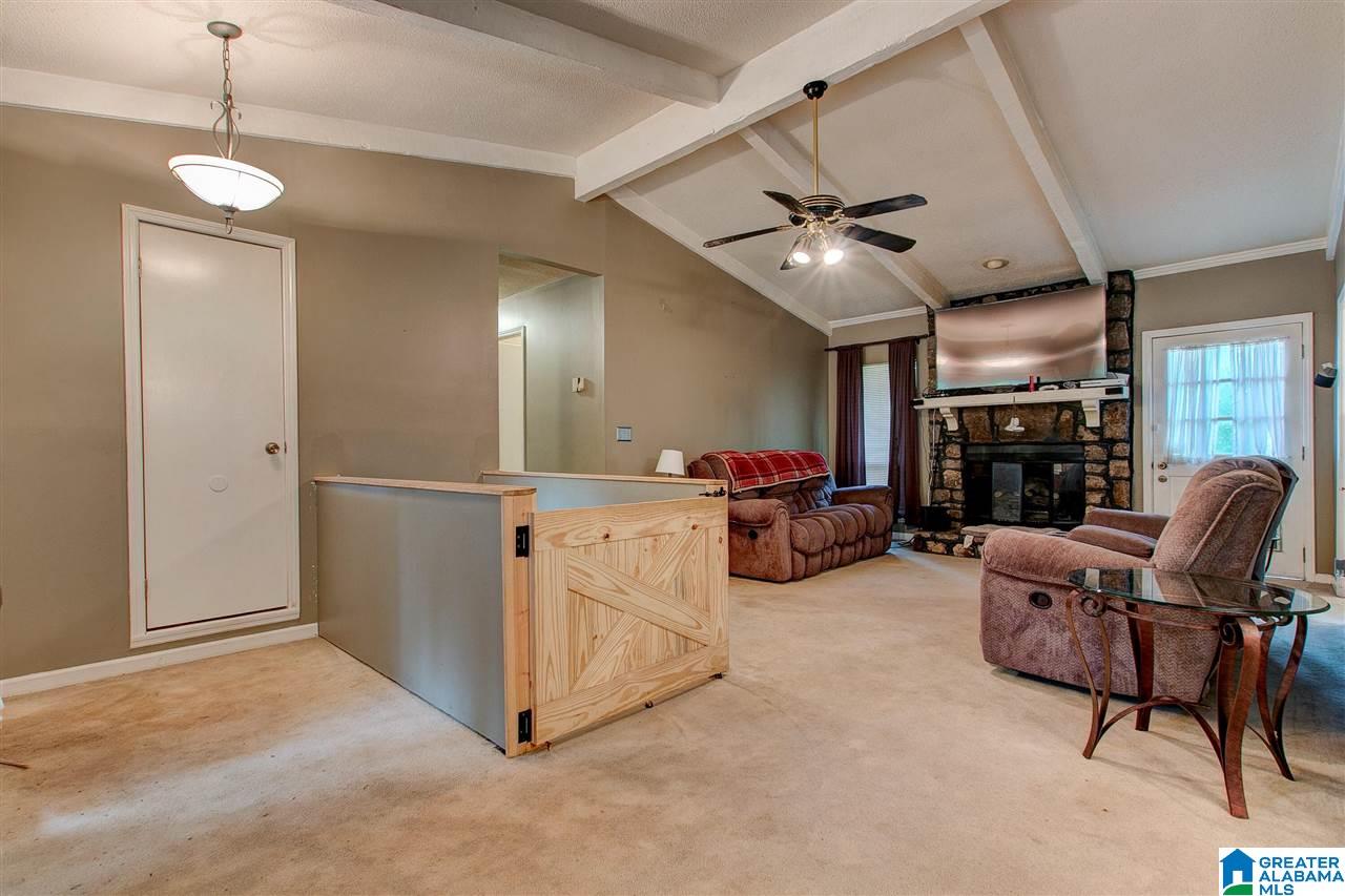 230 Valley Circle Pinson, AL 35126 - Photo 4 of 32
