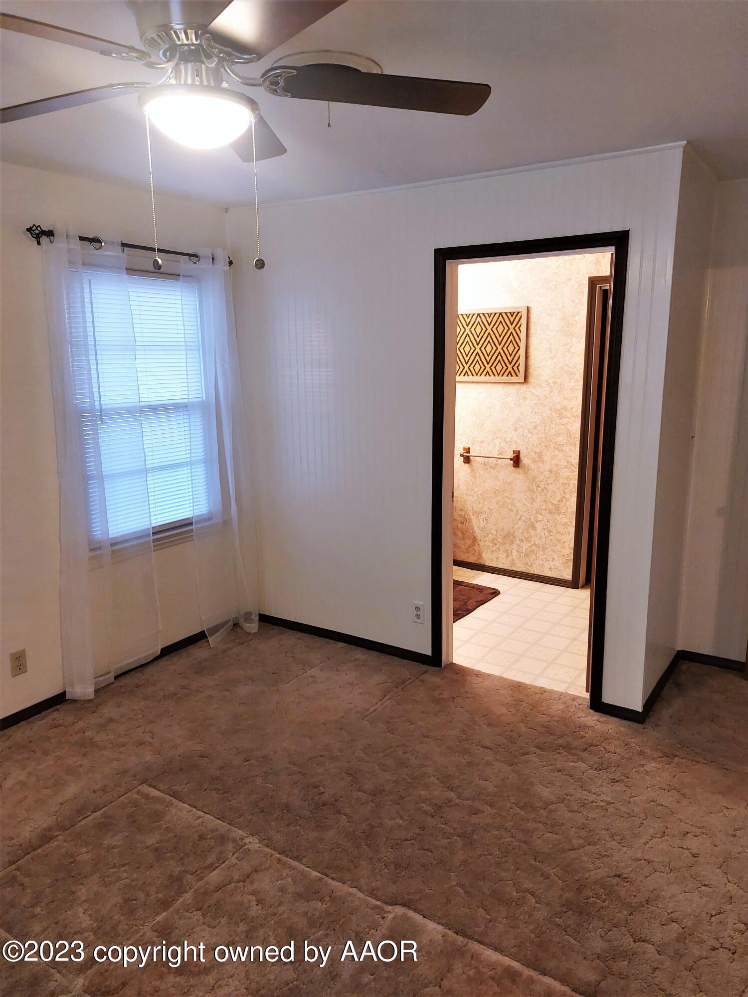 4305 Crockett Street Amarillo, TX 79110 - Photo 12 of 29 Primary Bedroom View 2