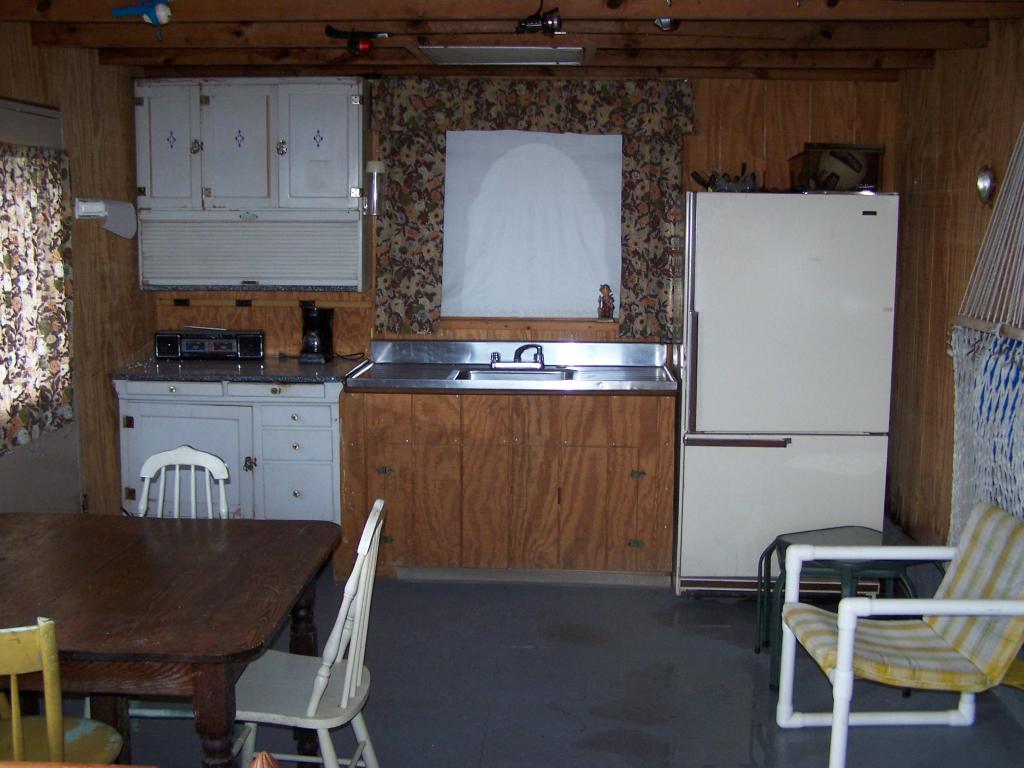 28 Rum Point Road Alton, NH 03810 - Photo 4 of 36