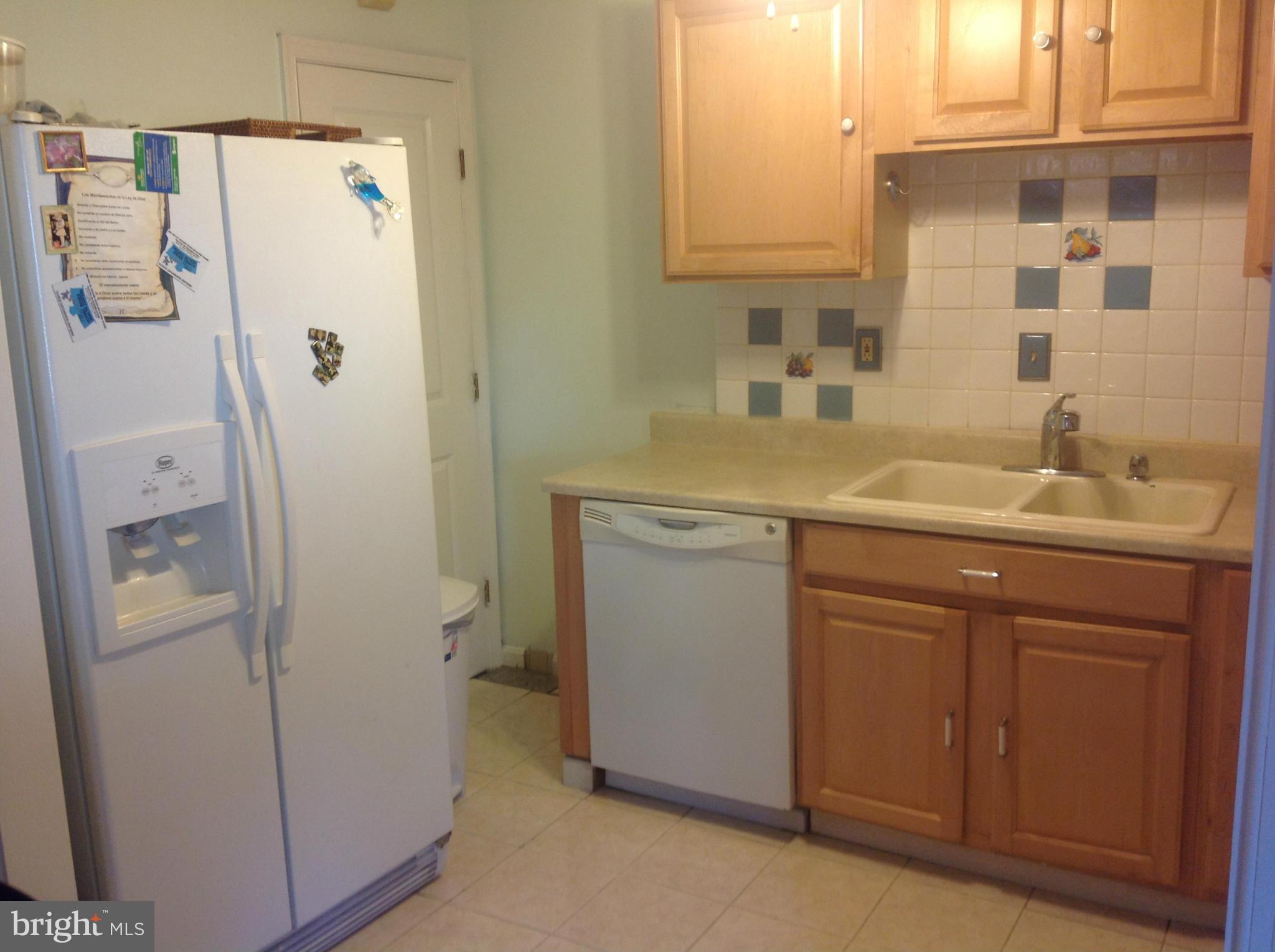 11906 Bluhill Road Silver Spring, MD 20902 - Photo 18 of 30 Kitchen