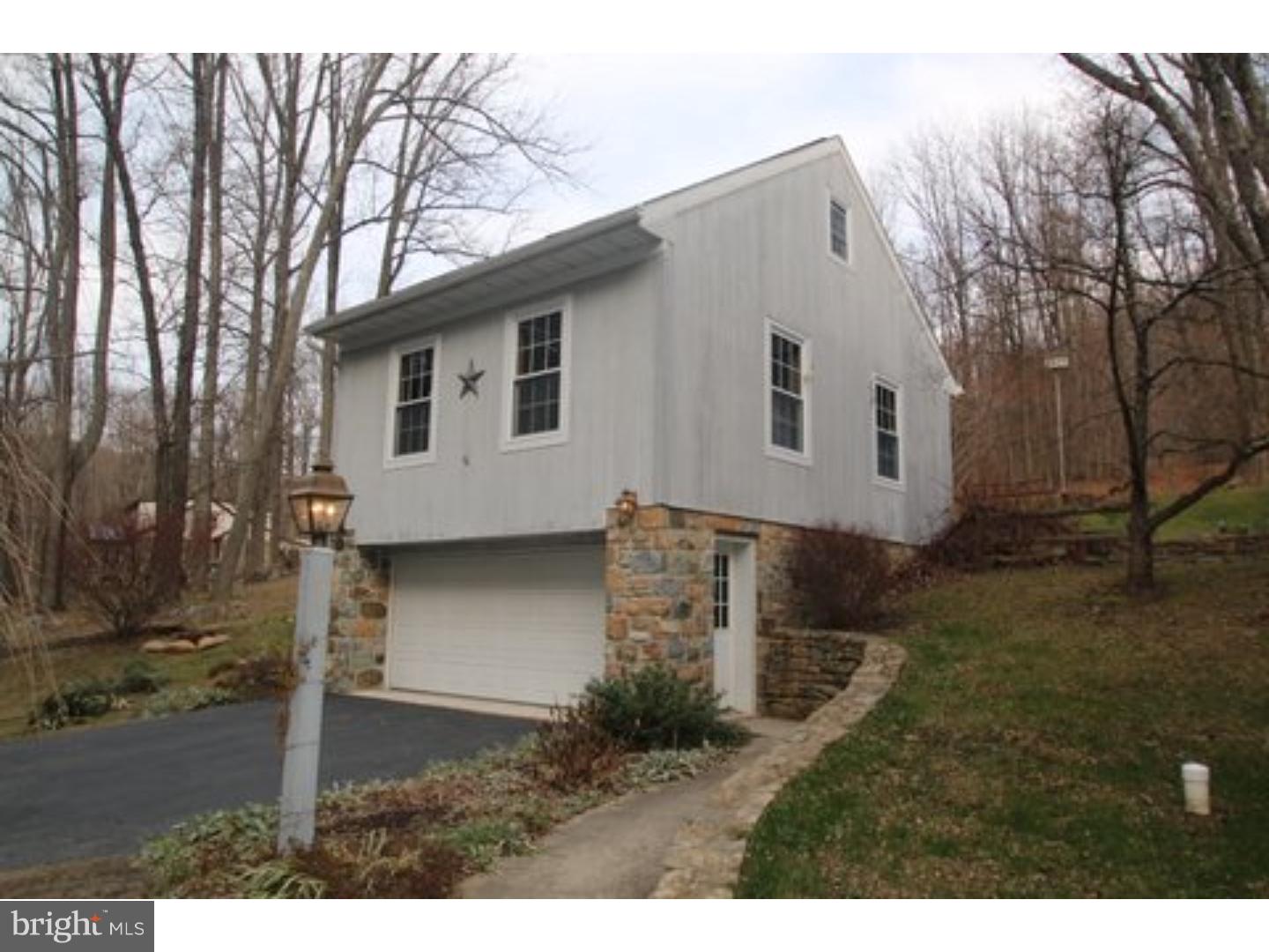 72 Forgedale Road Fleetwood, PA 19522 - Photo 20 of 21 Garage