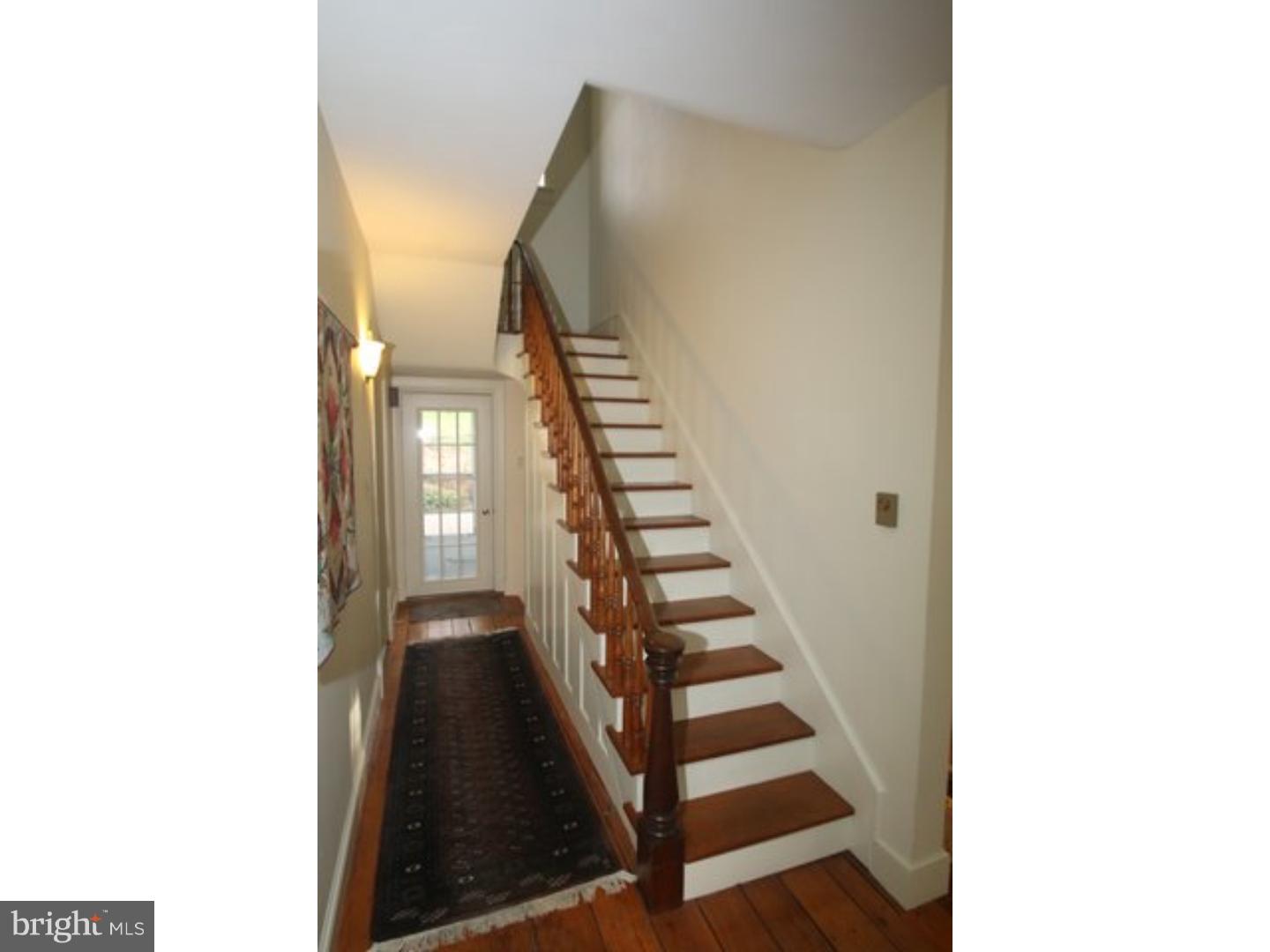 72 Forgedale Road Fleetwood, PA 19522 - Photo 4 of 21 Foyer