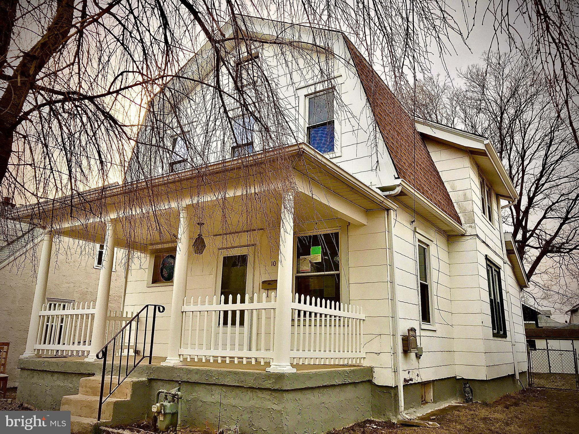 10 West Chelton Road Brookhaven, PA 19015 - Photo 1 of 32 Gallery Image 1