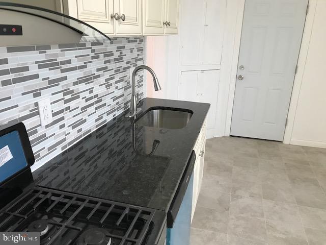 10 West Chelton Road Brookhaven, PA 19015 - Photo 16 of 32 Kitchen
