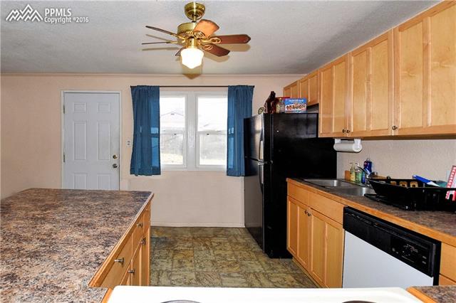 2003 Winston Road Colorado Springs, CO 80909 - Photo 15 of 26