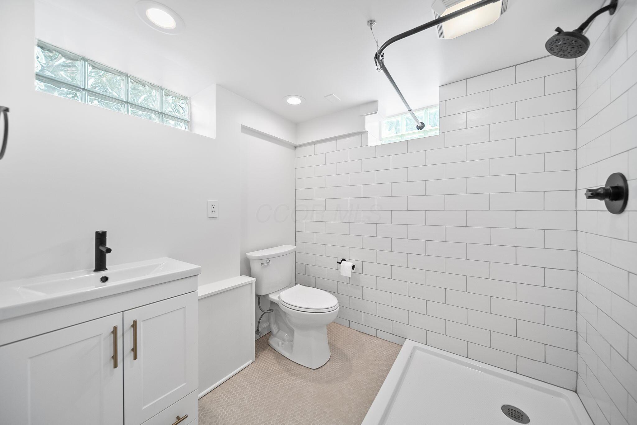 2698 Ruhl Avenue Columbus, OH 43209 - Photo 47 of 57 59-web-or-mls-DSC01816