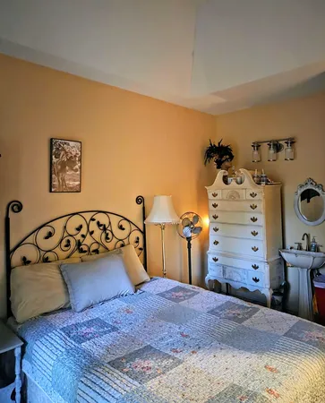 $789,000 | 2S720 Nelson Lake Road, Batavia, IL 60510