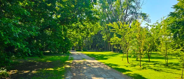 $789,000 | 2S720 Nelson Lake Road, Batavia, IL 60510