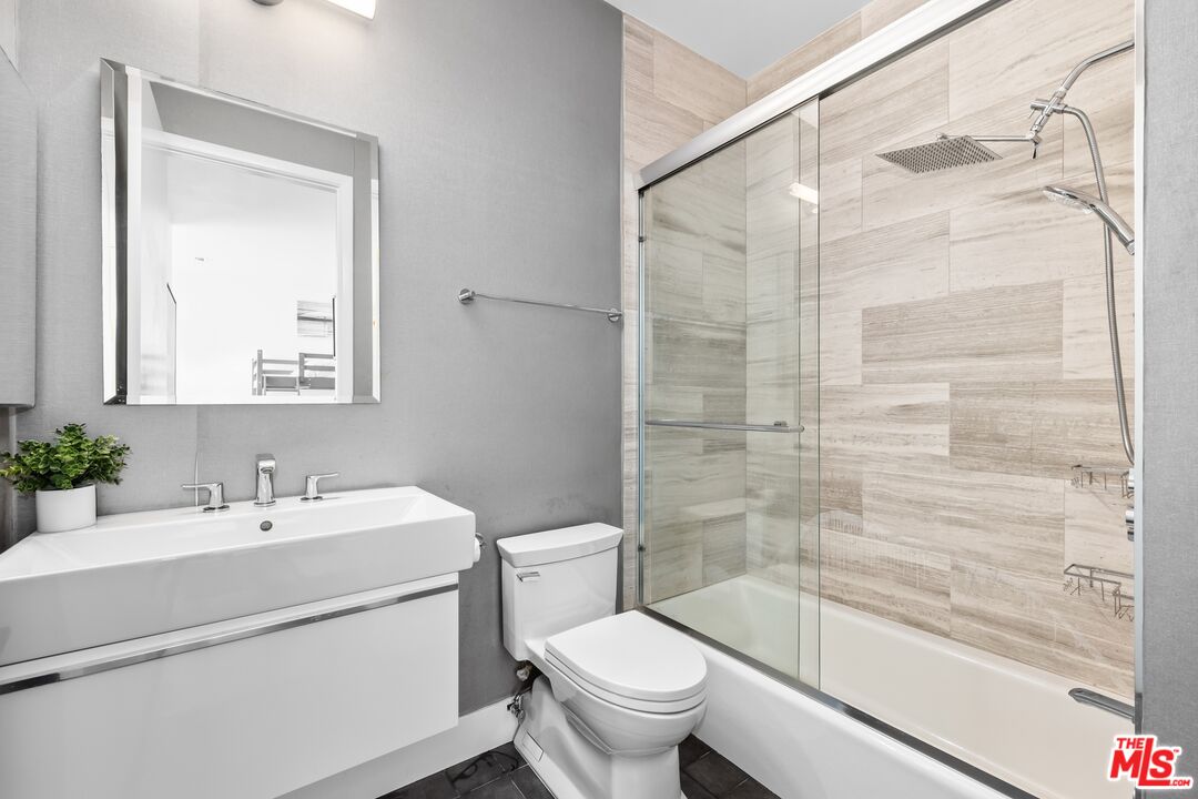 32 Galleon Street Marina del Rey, CA 90292 - Photo 16 of 24 a bathroom with a sink toilet and shower
