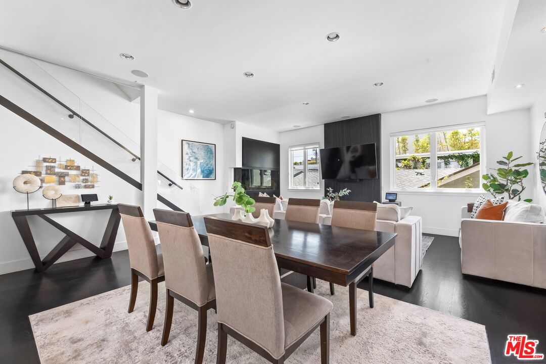 32 Galleon Street Marina del Rey, CA 90292 - Photo 7 of 24 a view of a dining room with furniture and wooden floor