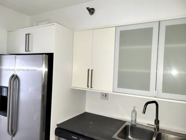 a view of utility room