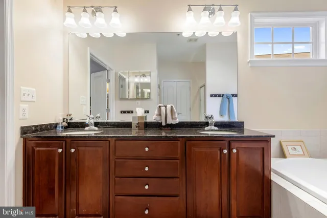 $525,000 | 222 Clubside Drive, Unit 261, Taneytown, MD 21787