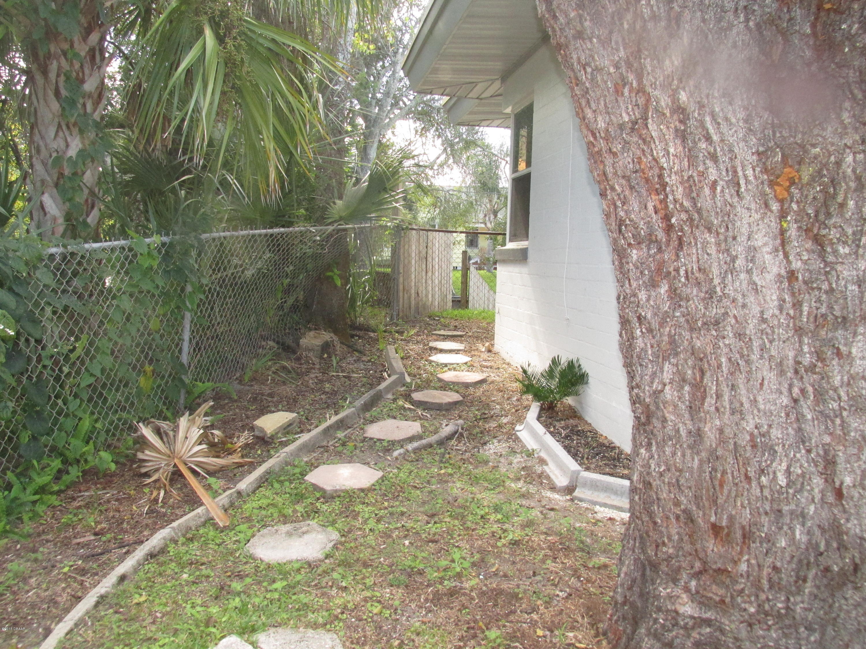1501 Cres Ridge Road Daytona Beach, FL 32118 - Photo 24 of 31 .