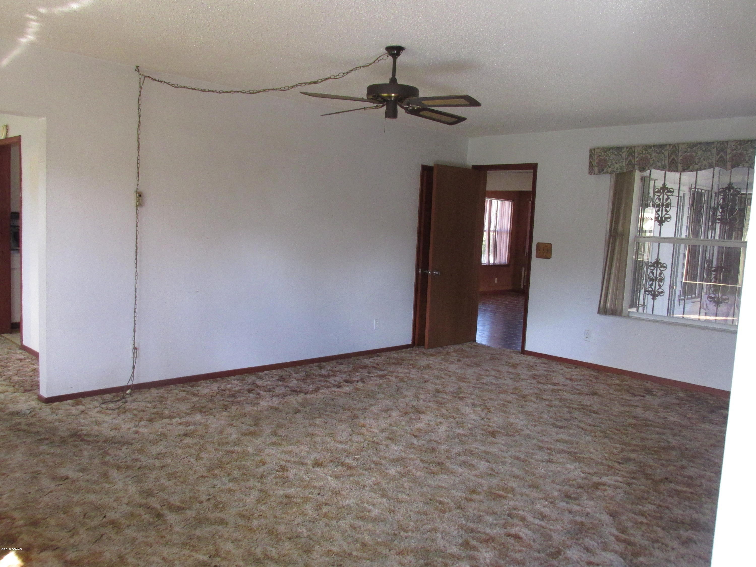 1501 Cres Ridge Road Daytona Beach, FL 32118 - Photo 3 of 31 .