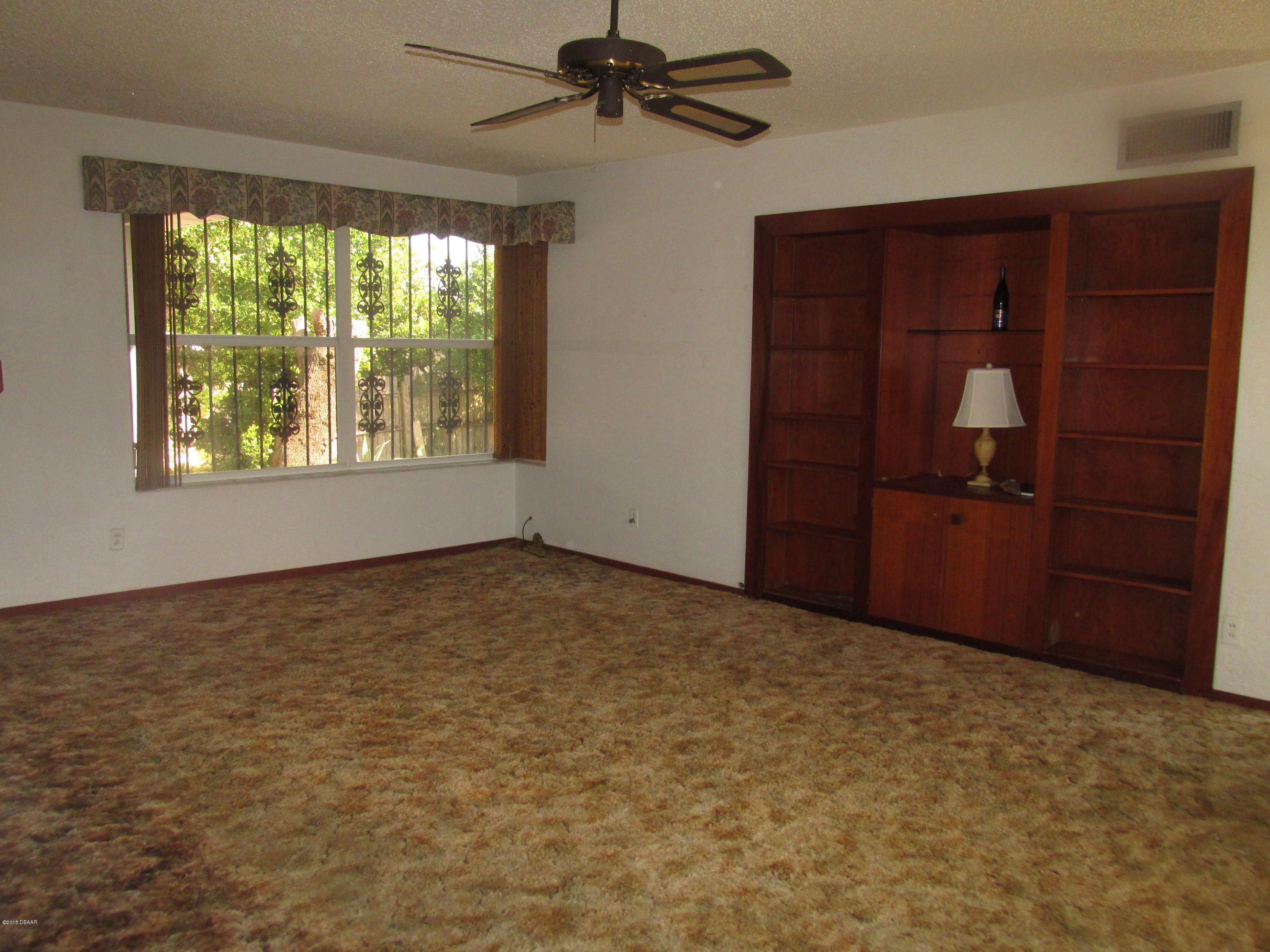 1501 Cres Ridge Road Daytona Beach, FL 32118 - Photo 7 of 31 .