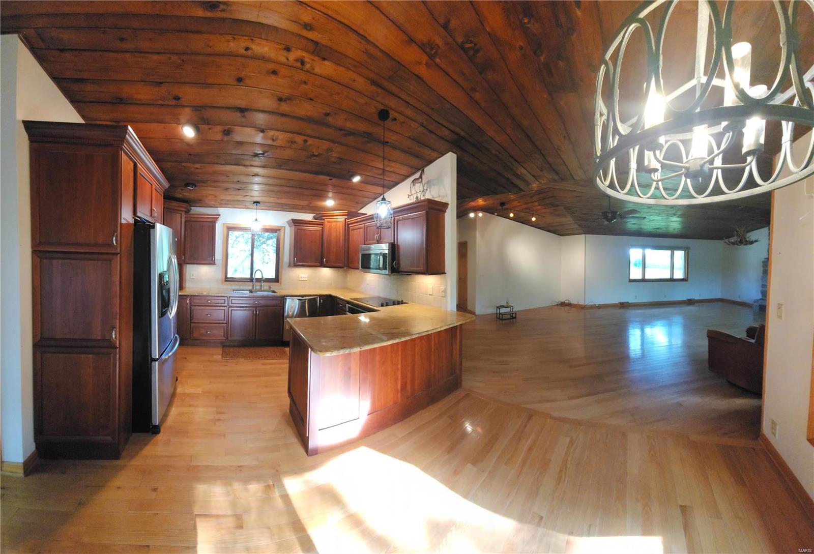 7806 Runyon Road Edwardsville, IL 62025 - Photo 4 of 28