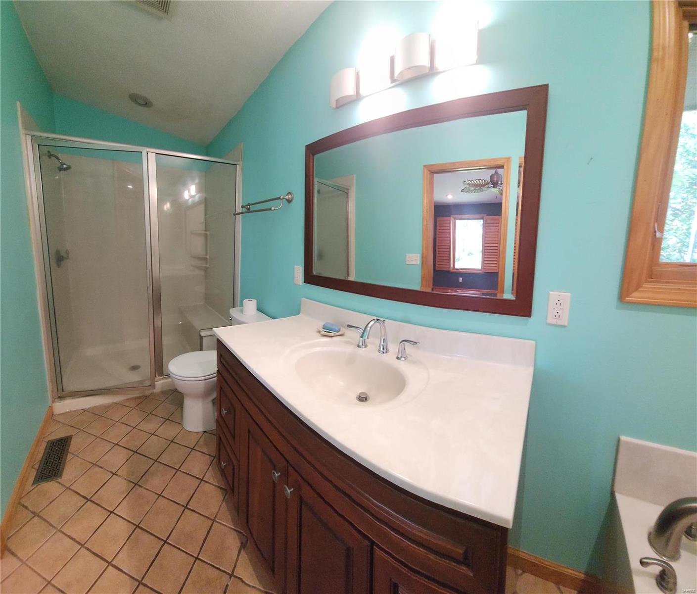 7806 Runyon Road Edwardsville, IL 62025 - Photo 8 of 28