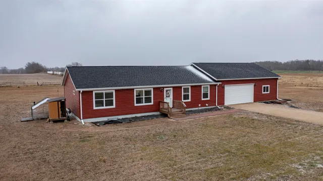 $419,900 | N3377 Flynn Drive, Montello, WI 53949
