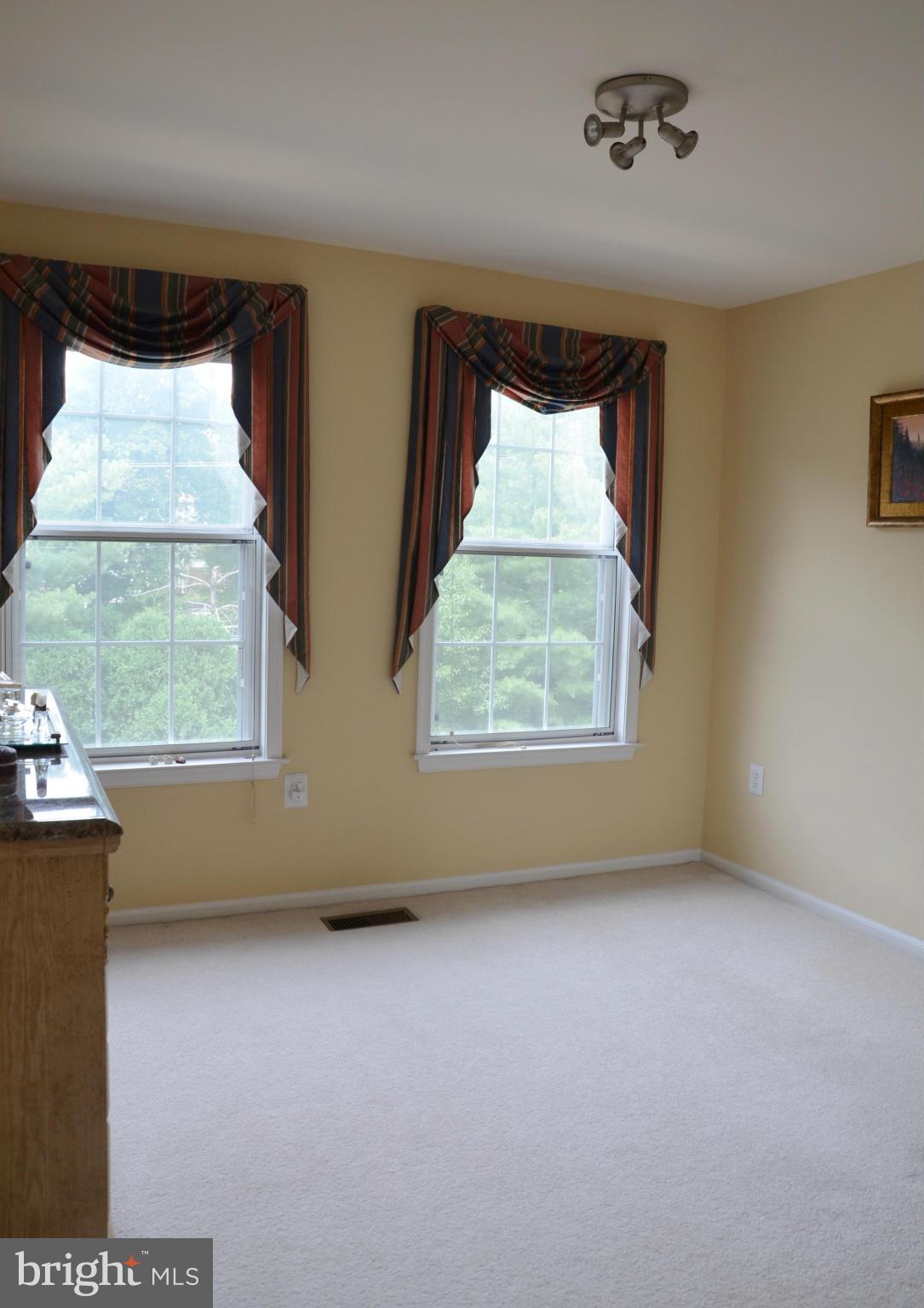 6508 Milva Lane Springfield, VA 22150 - Photo 13 of 22 Bedroom 3