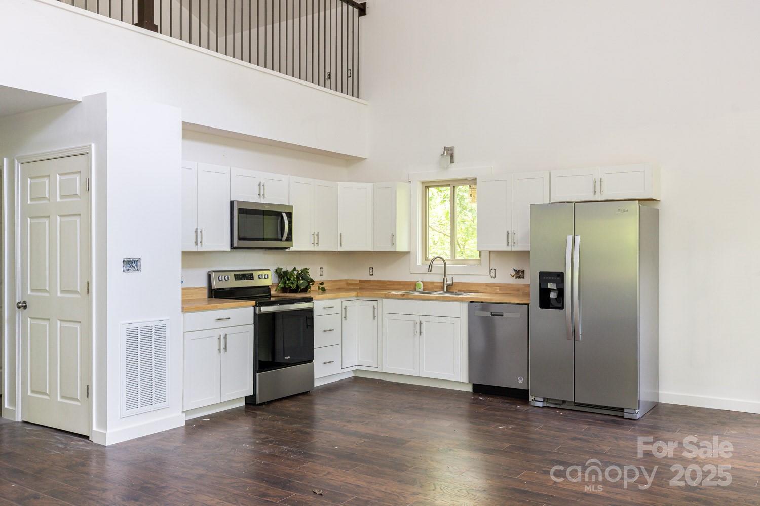 109 Tumblebug Trail Road Flat Rock, NC 28731 - Photo 4 of 22