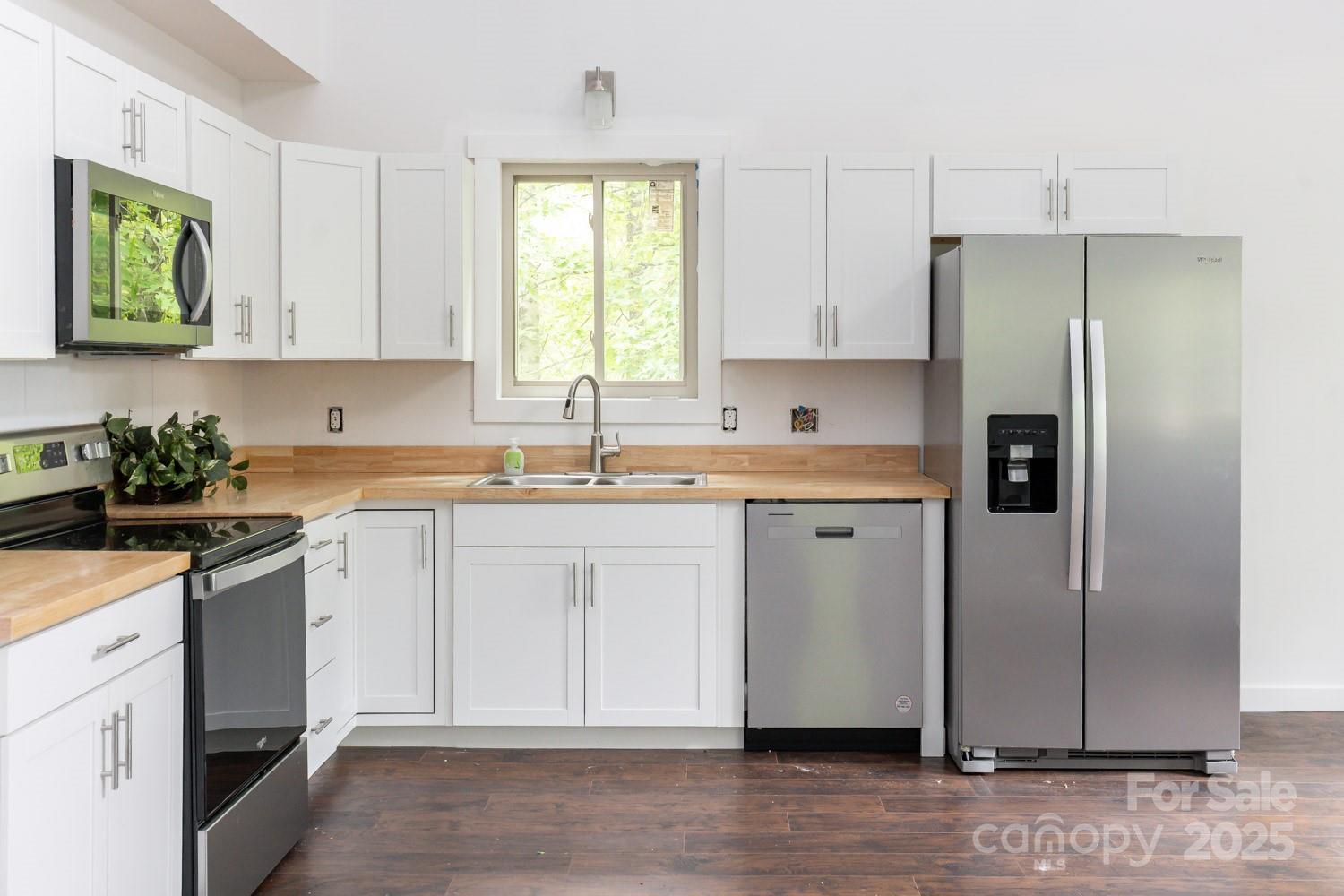 109 Tumblebug Trail Road Flat Rock, NC 28731 - Photo 6 of 22