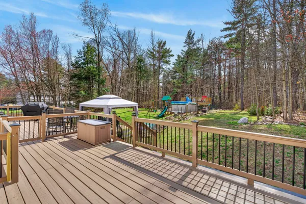 $625,000 | 158 Tina Drive, Pembroke, NH 03275