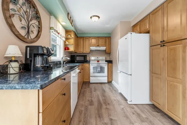 $625,000 | 158 Tina Drive, Pembroke, NH 03275