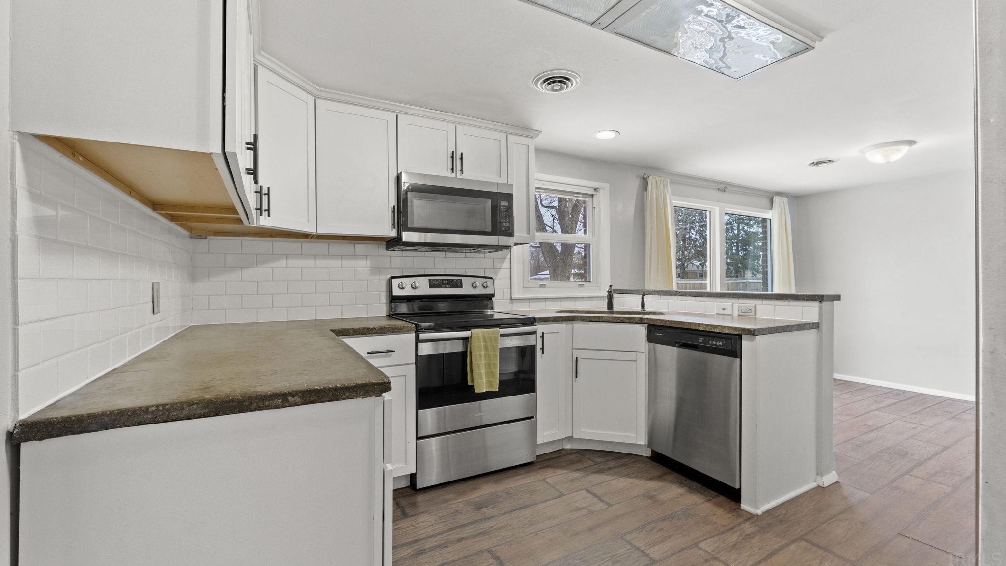 4321 Reed Road Fort Wayne, IN 46815 - Photo 17 of 31 Gallery Image 17