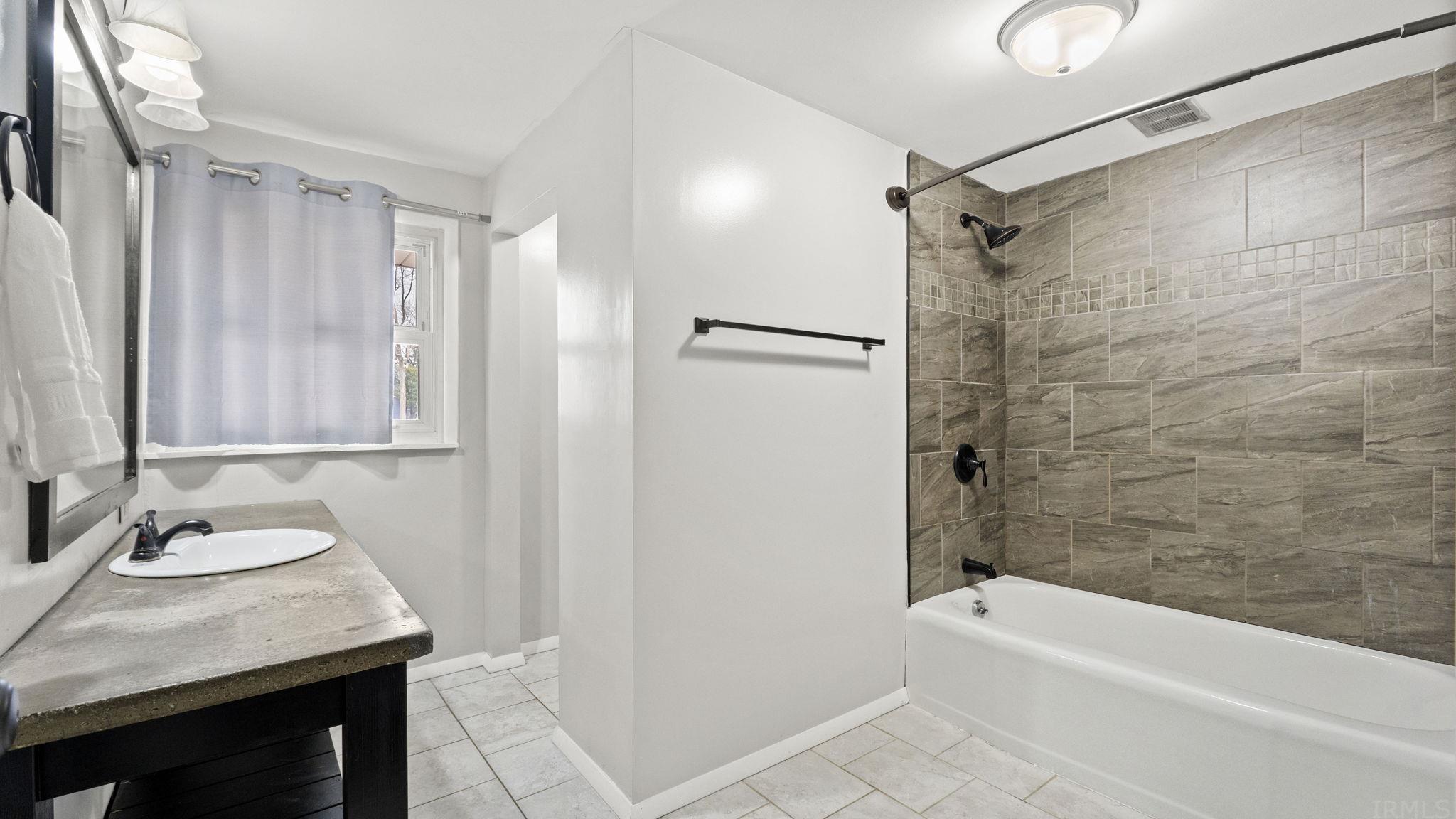 4321 Reed Road Fort Wayne, IN 46815 - Photo 18 of 31 Gallery Image 18