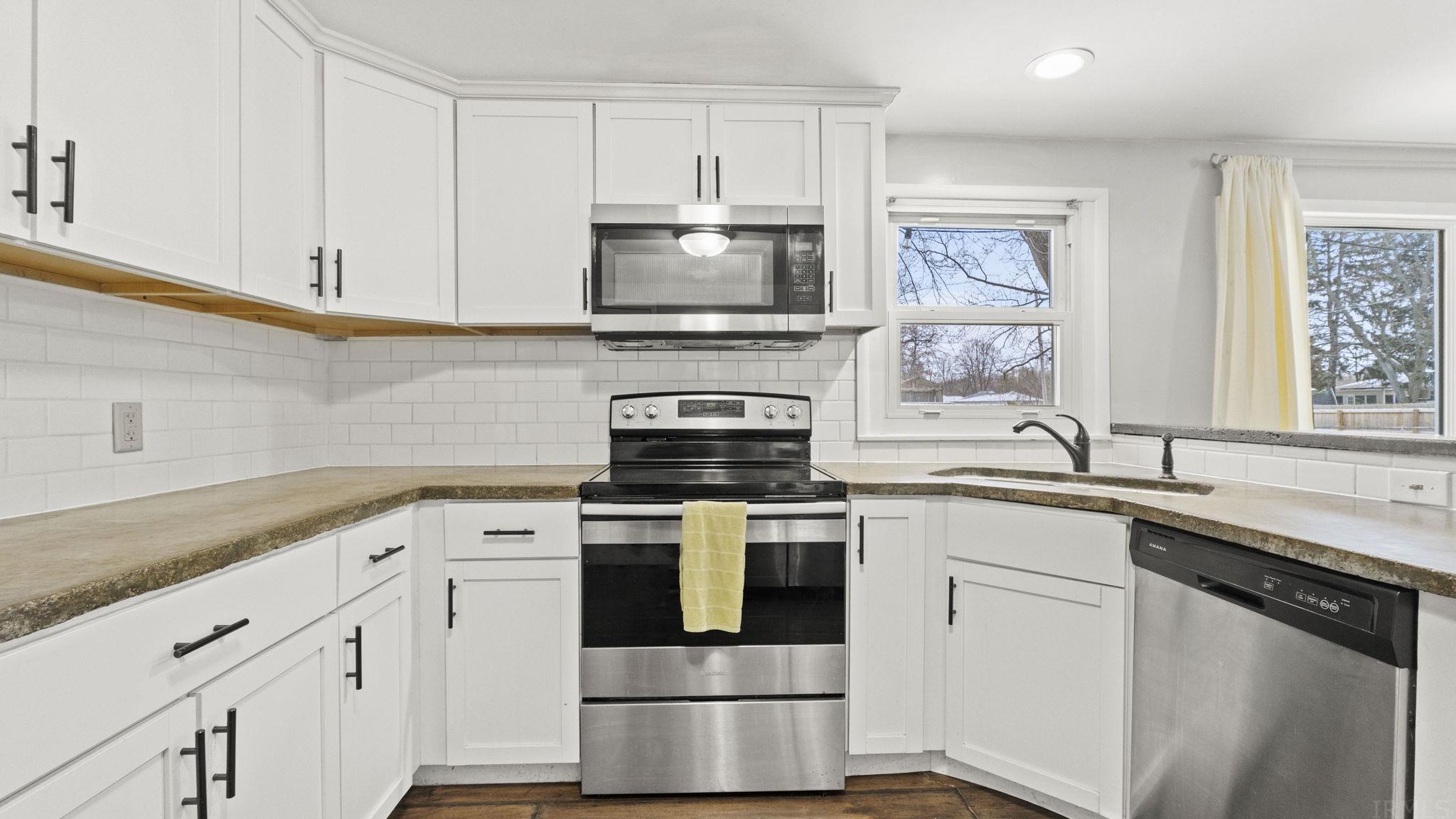4321 Reed Road Fort Wayne, IN 46815 - Photo 20 of 31 Gallery Image 20