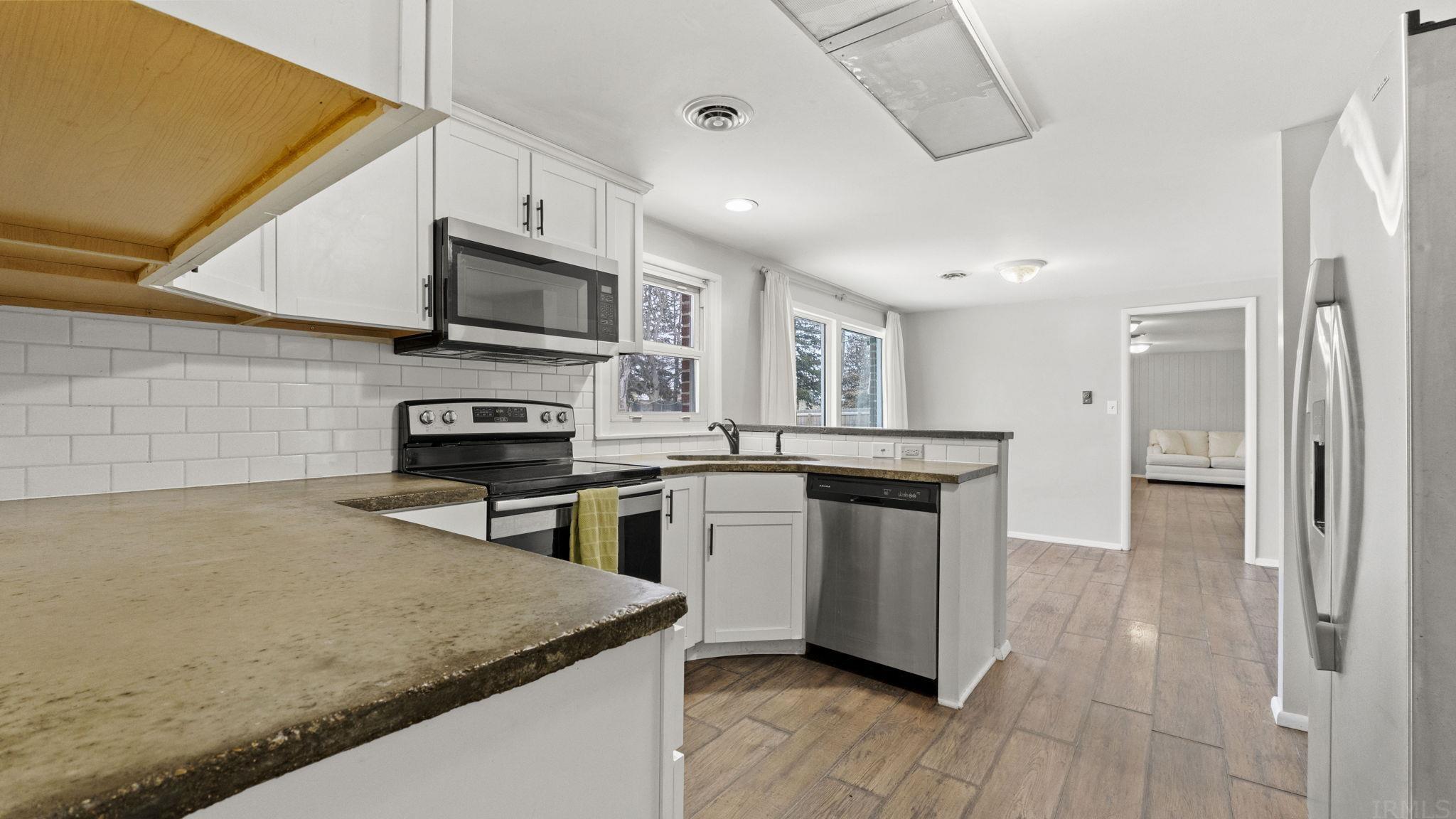 4321 Reed Road Fort Wayne, IN 46815 - Photo 21 of 31 Gallery Image 21