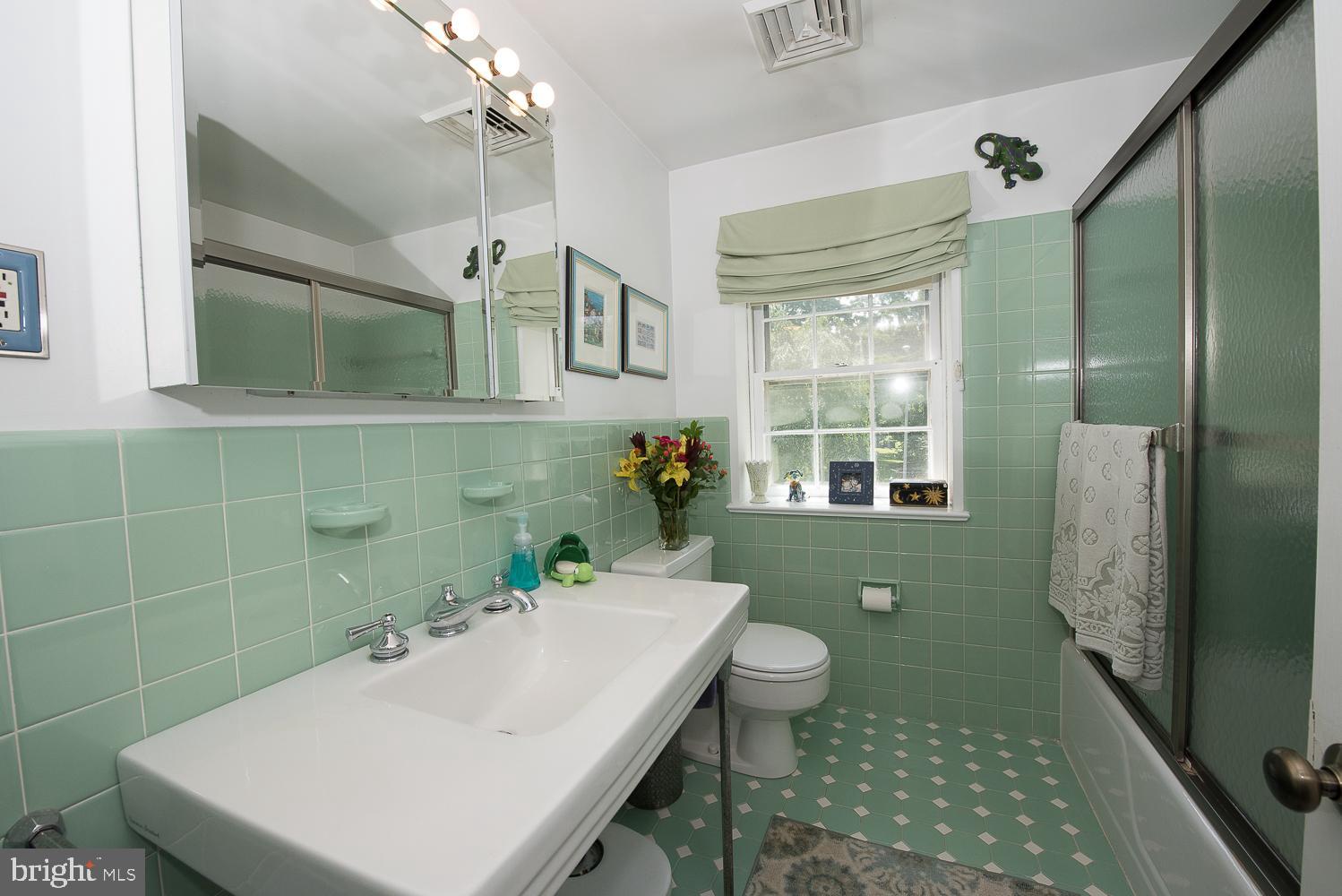 1206 Lakemont Road Villanova, PA 19085 - Photo 23 of 42