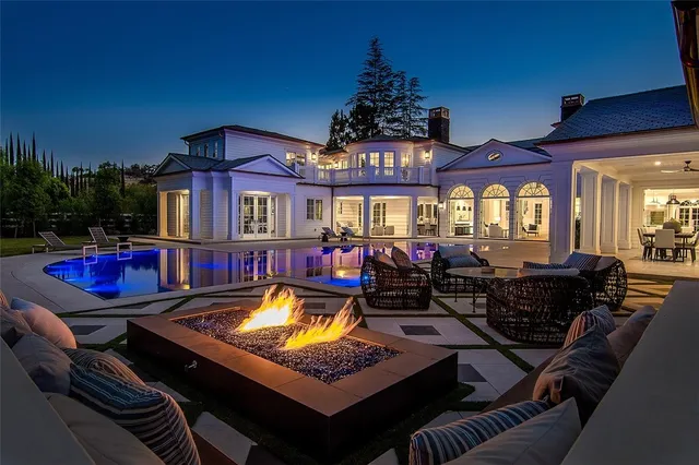 $22,995,000 | 5546 Jed Smith Road, Hidden Hills, CA 91302